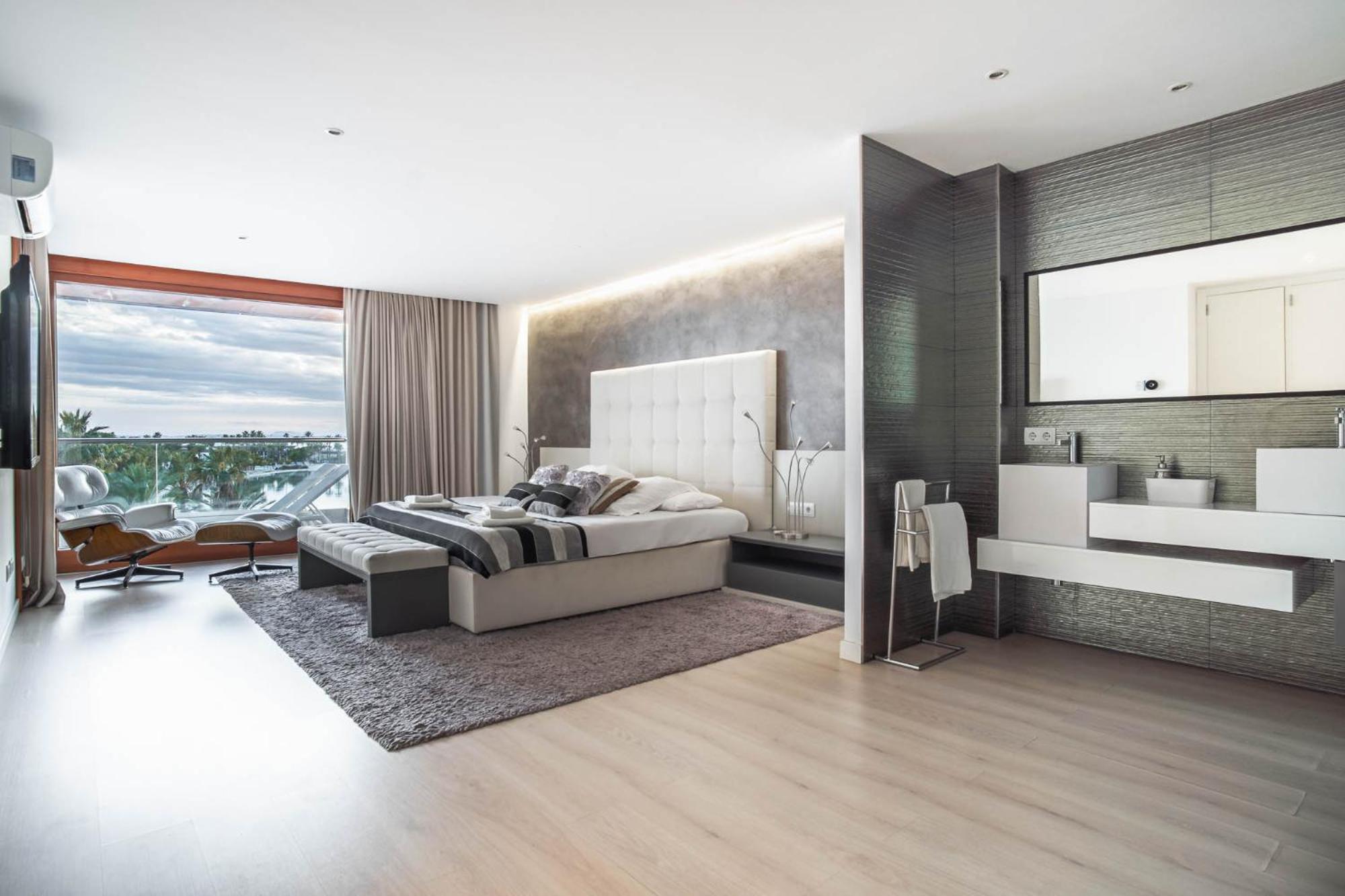 Luxury Sea View Apartment In Puerto De Alcudia Екстериор снимка