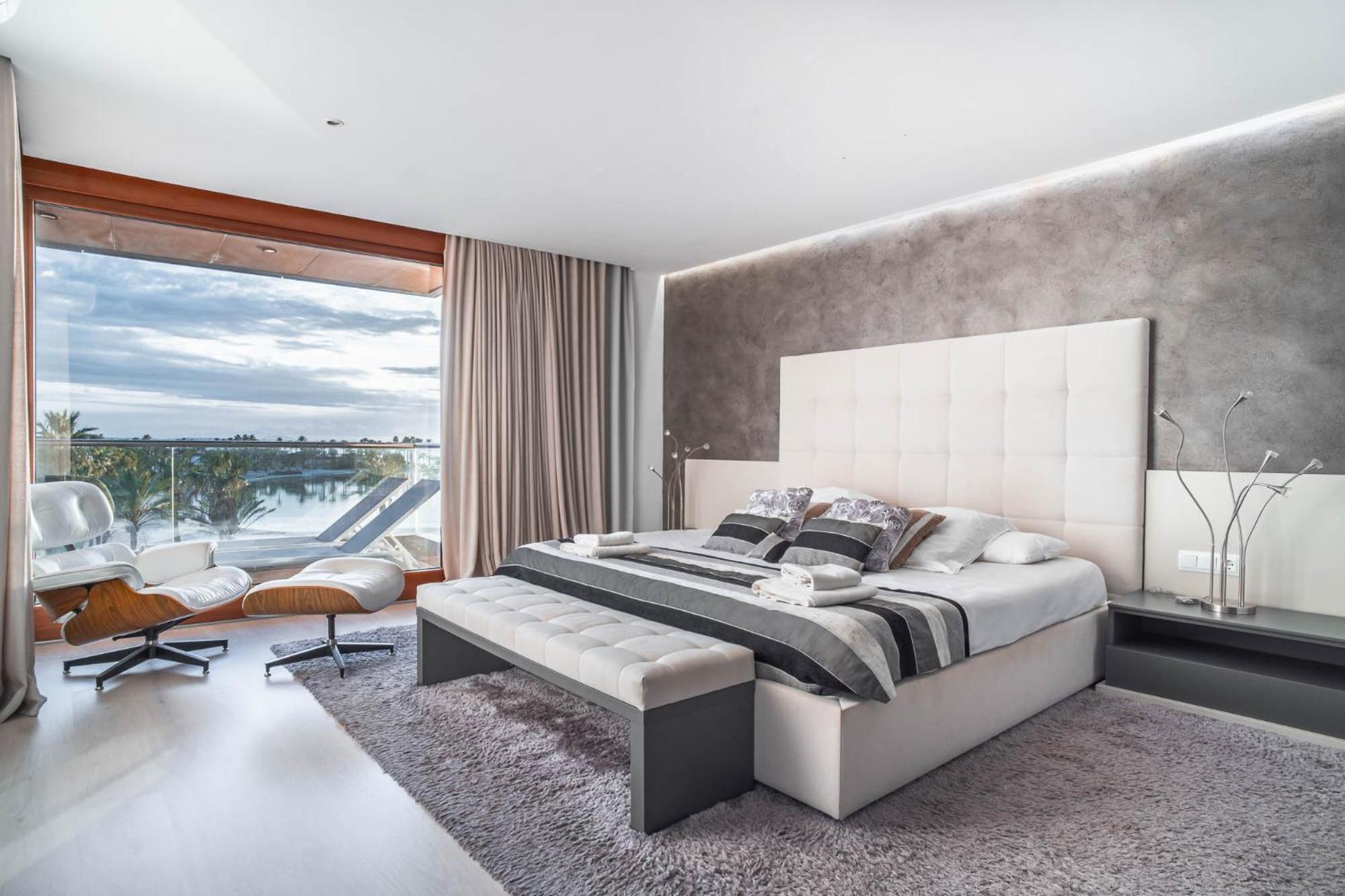 Luxury Sea View Apartment In Puerto De Alcudia Екстериор снимка
