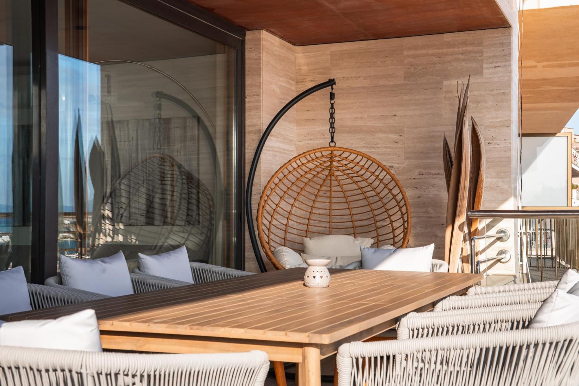 Luxury Sea View Apartment In Puerto De Alcudia Екстериор снимка
